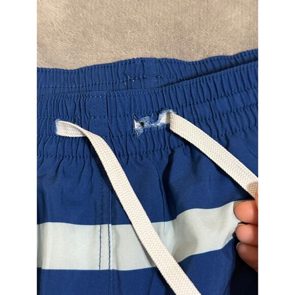NWOT Chubbies Mens The Madison Aves Size XL 5.5" Classic Lined Swim Trunks Flaw - Picture 5 of 6
